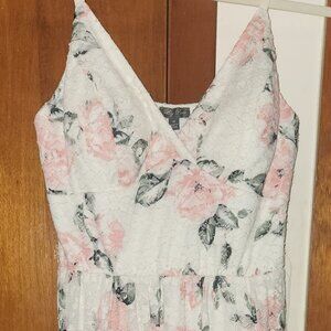 Brand New Beautiful Floral Lace Dress Size Medium